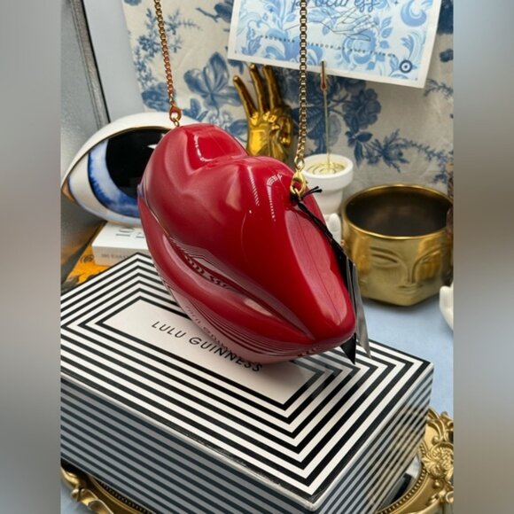 🆕 LULU GUINNESS 🧿 NWT Large Red Iconic Lips Perspex Clutch on a Chain Bag - Picture 6 of 16